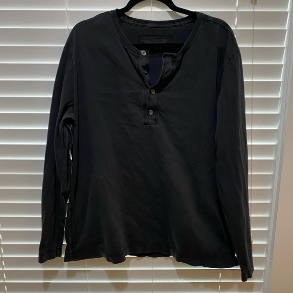 Banana Republic Shirt - Size XL